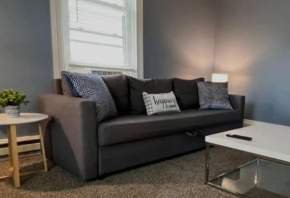 Sleeps 20 6 Bedrooms with 13 Beds plus Parking and WIFI